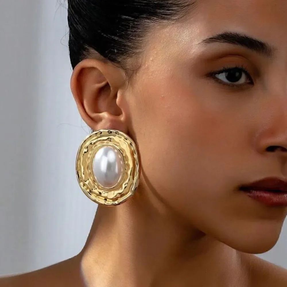 Vintage style earrings A1064